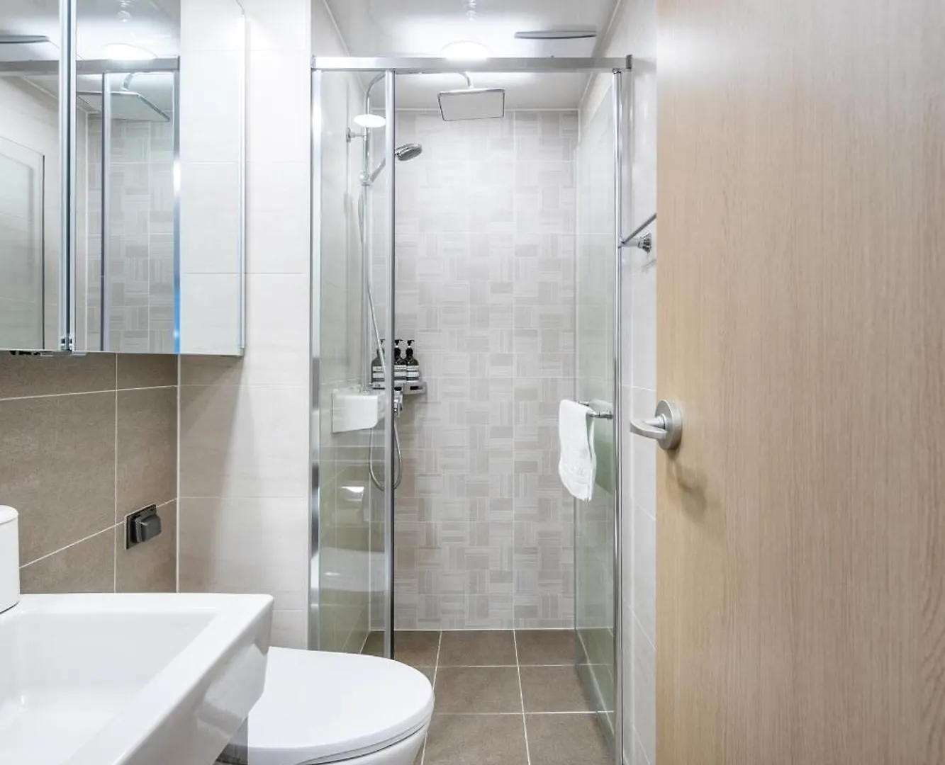 Elbon The Stay By The Beste Пусан Апарт-отель